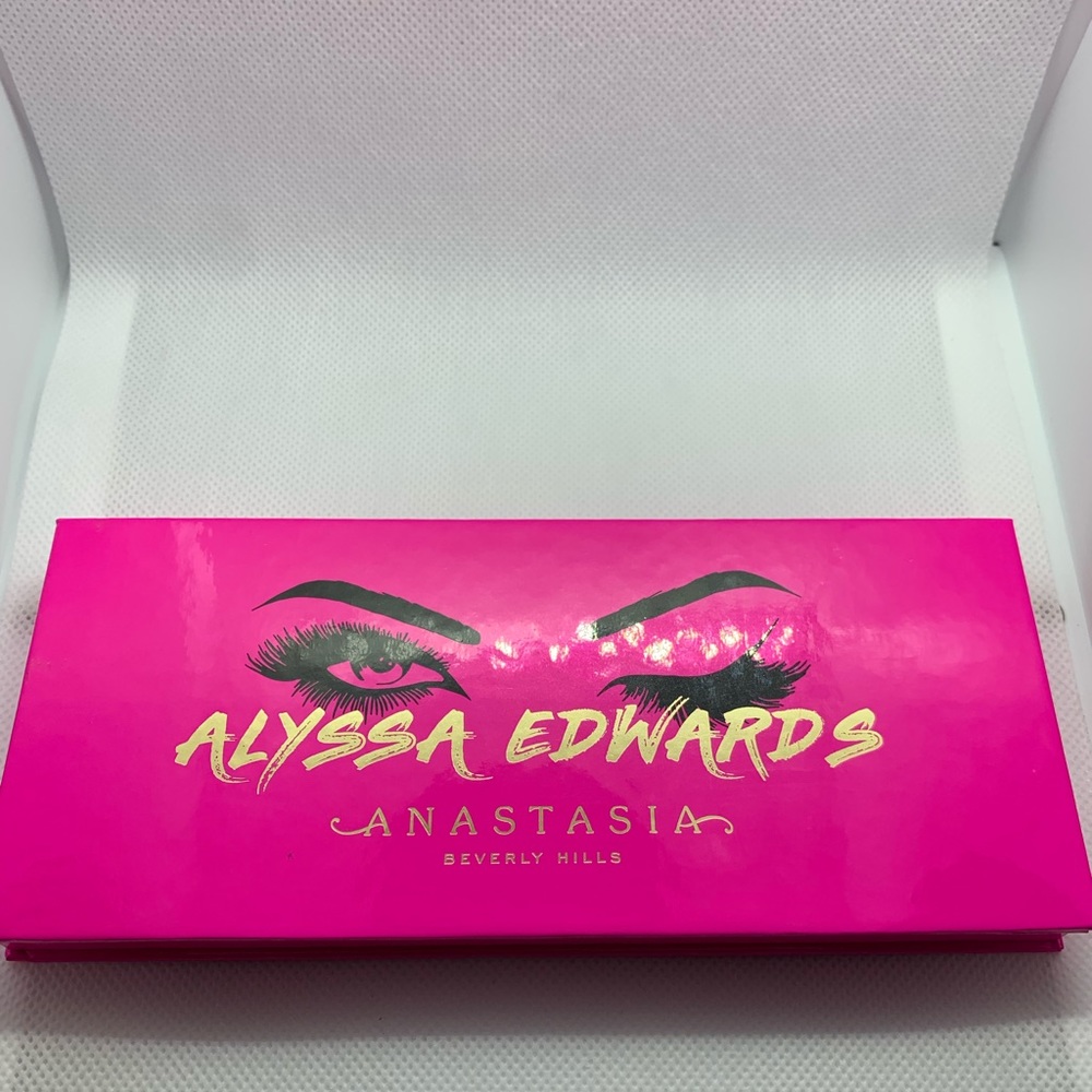 SOLD SOLD ALYSSA EDWARDS PALETTE ABH